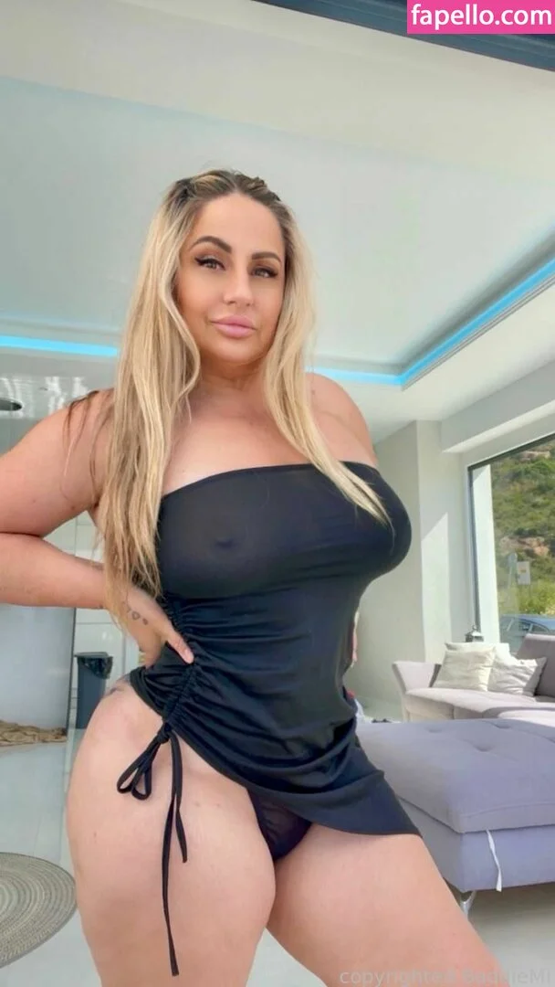 baddiemi Onlyfans Photo Gallery 