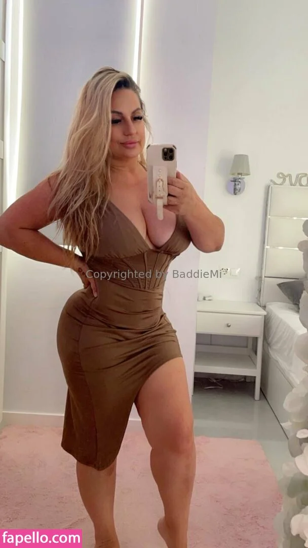baddiemi Onlyfans Photo Gallery 