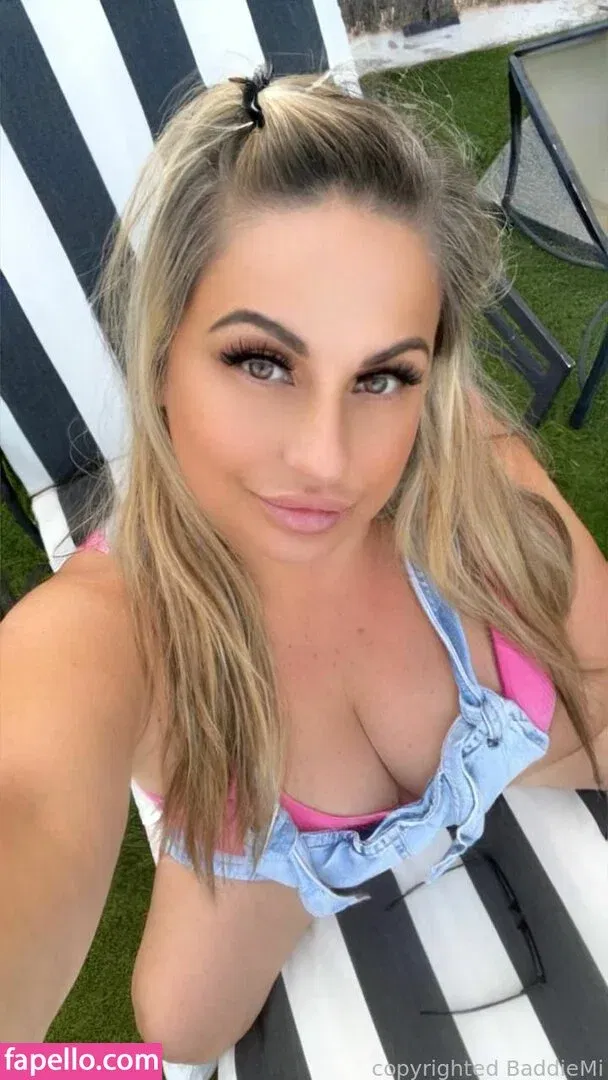 baddiemi Onlyfans Photo Gallery 