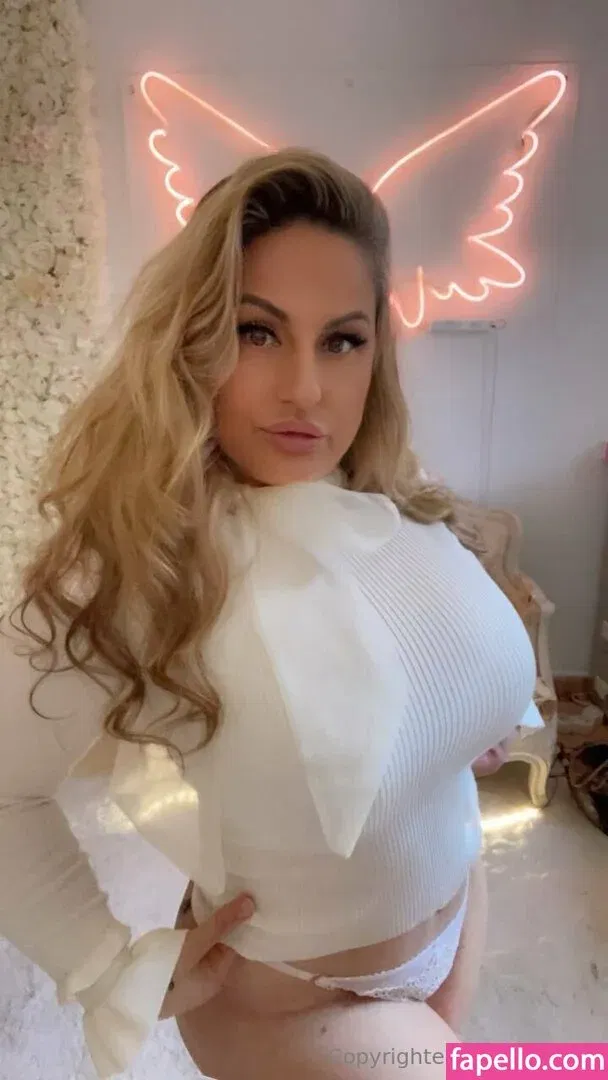 baddiemi Onlyfans Photo Gallery 