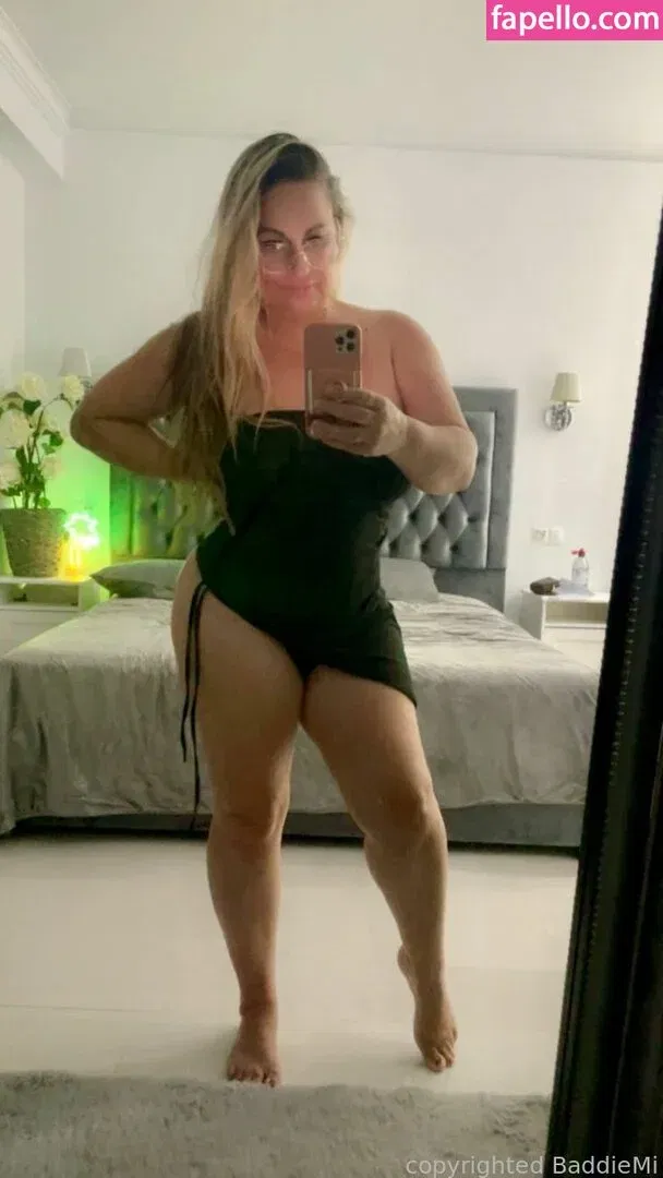 baddiemi Onlyfans Photo Gallery 