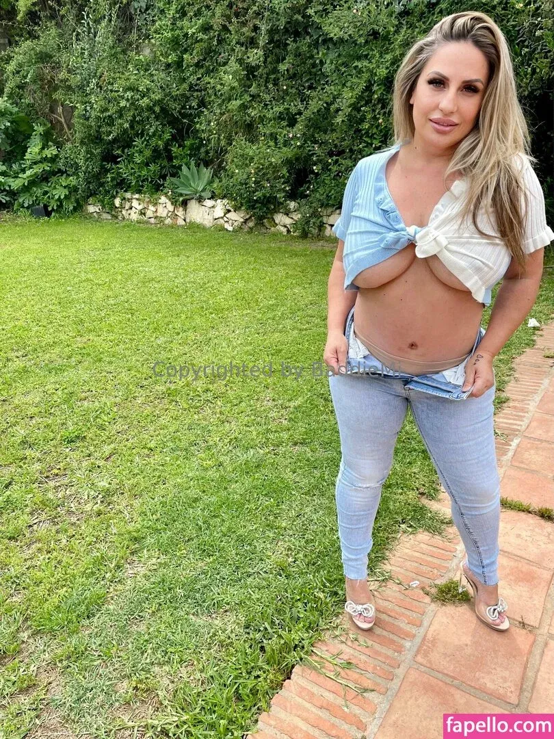 baddiemi Onlyfans Photo Gallery 