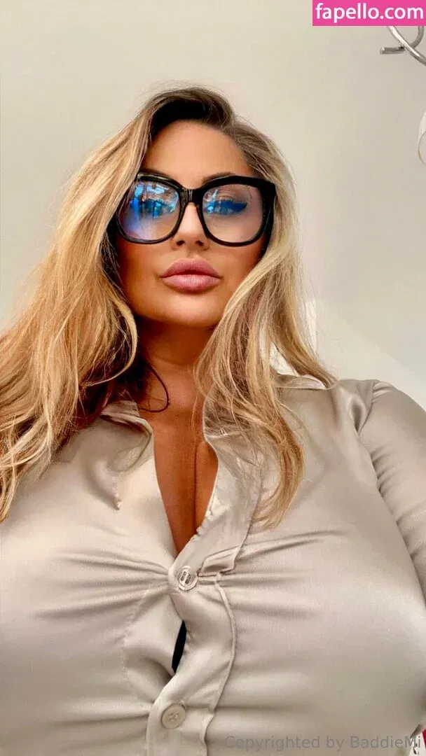 baddiemi Onlyfans Photo Gallery 