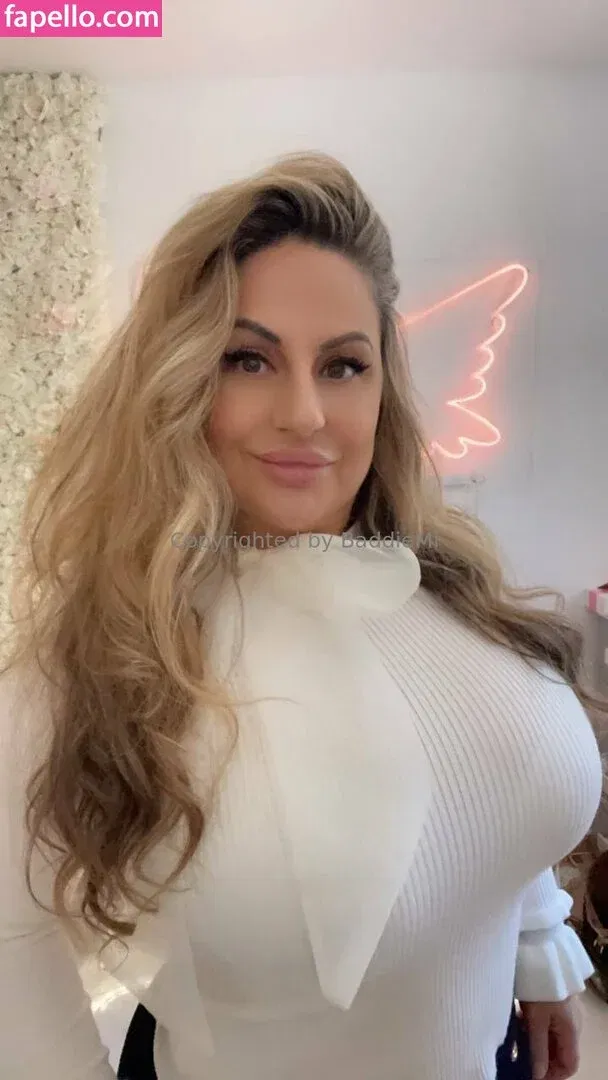baddiemi Onlyfans Photo Gallery 