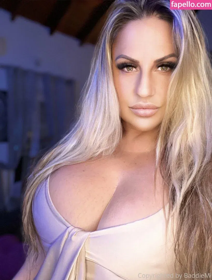 baddiemi Onlyfans Photo Gallery 