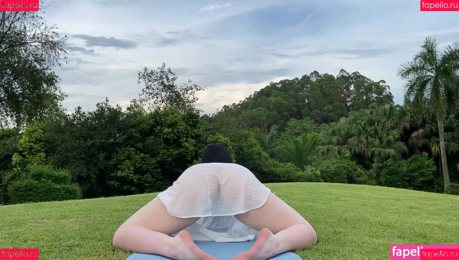 ZhouYiQin Onlyfans Photo Gallery 