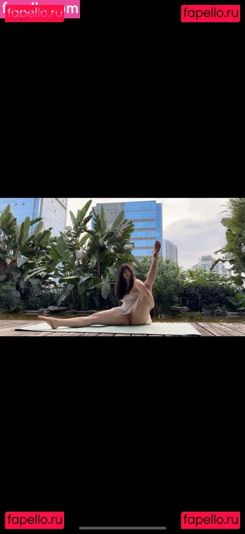 ZhouYiQin Onlyfans Photo Gallery 