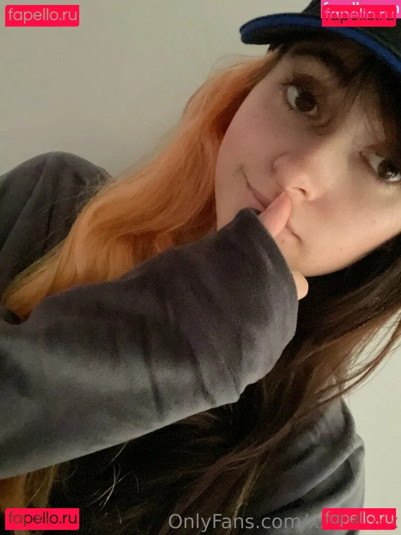 xxkovuxx Onlyfans Photo Gallery 