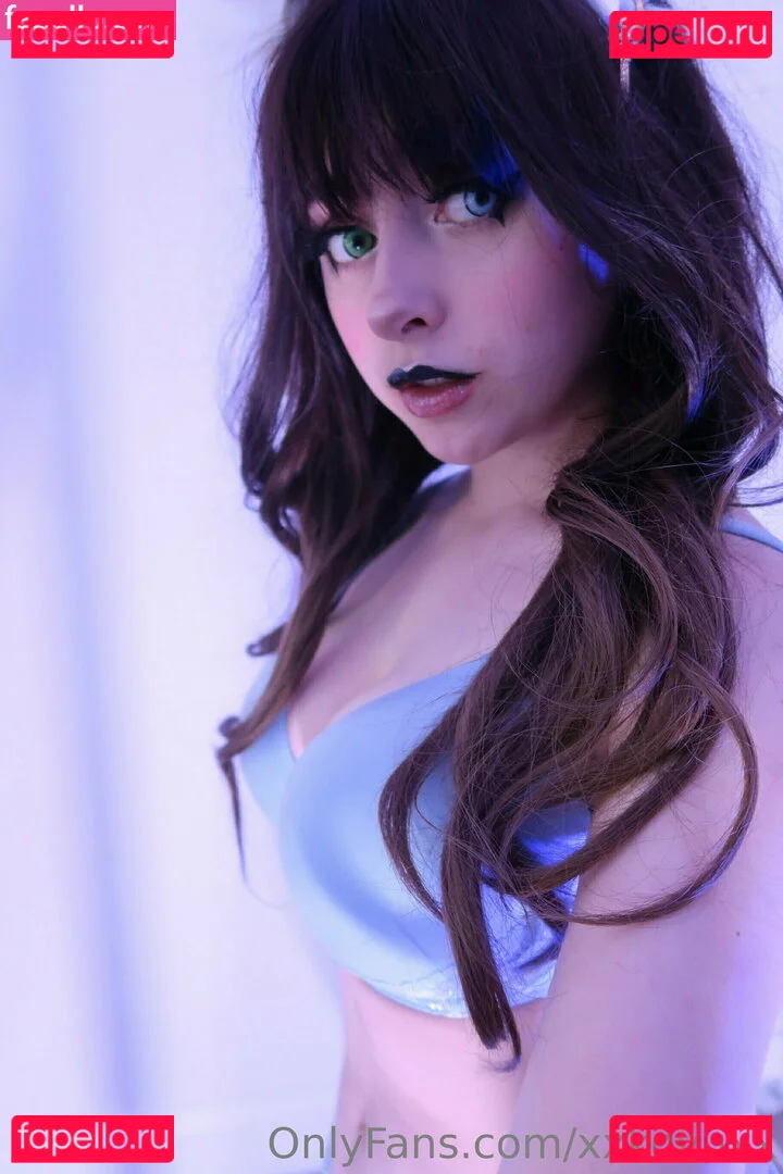 xxkovuxx Onlyfans Photo Gallery 