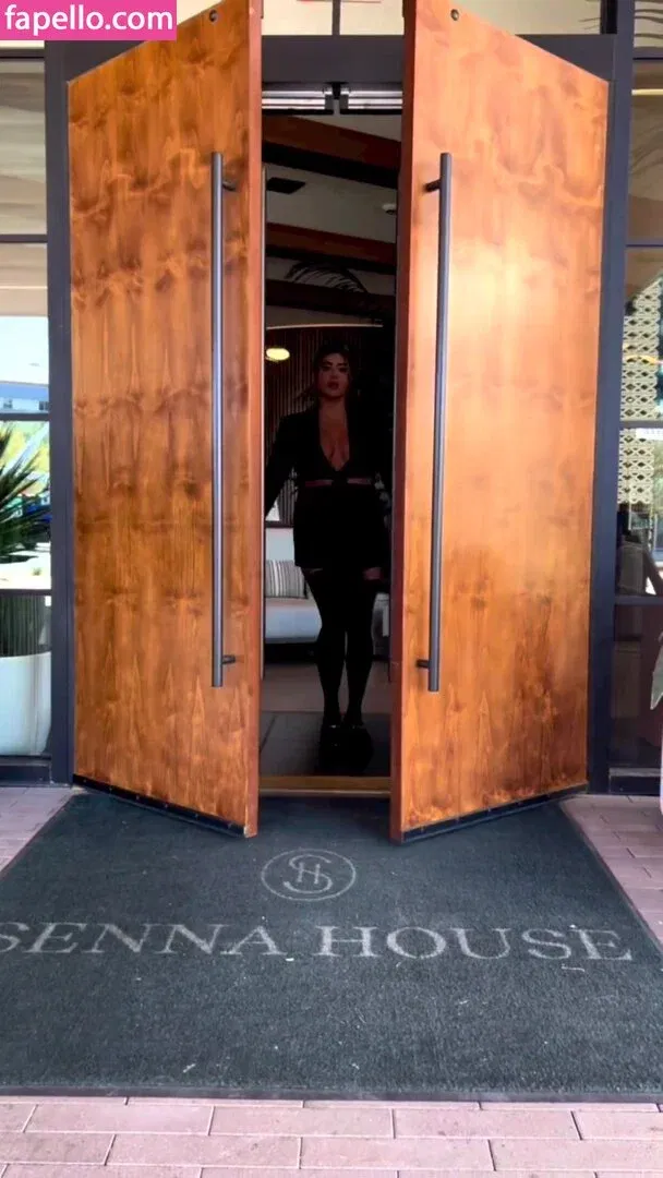 Mel Hock Onlyfans Photo Gallery 