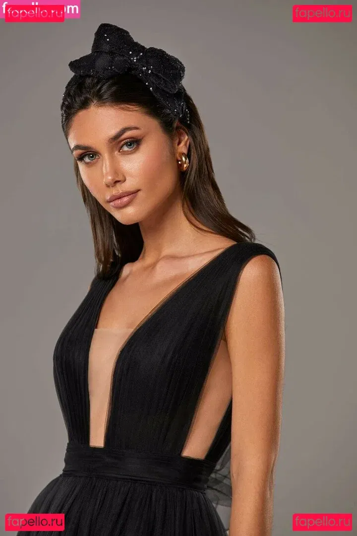 Victoria Bronova Onlyfans Photo Gallery 