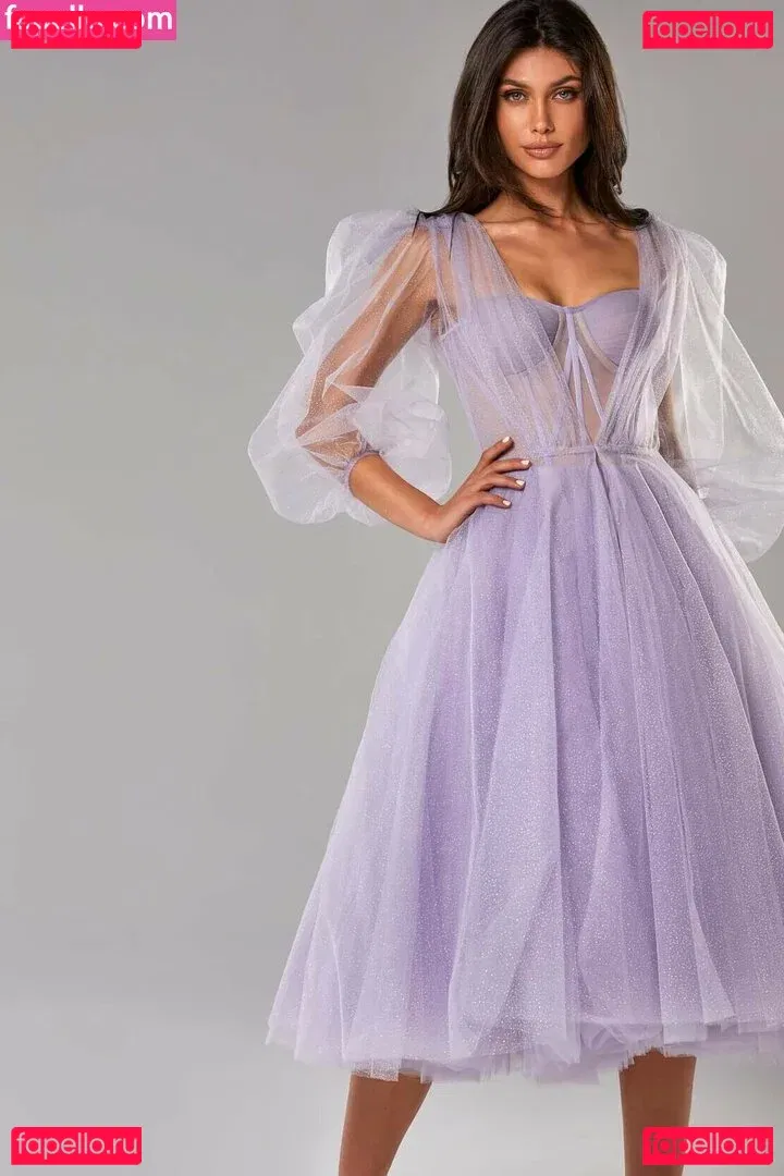 Victoria Bronova Onlyfans Photo Gallery 