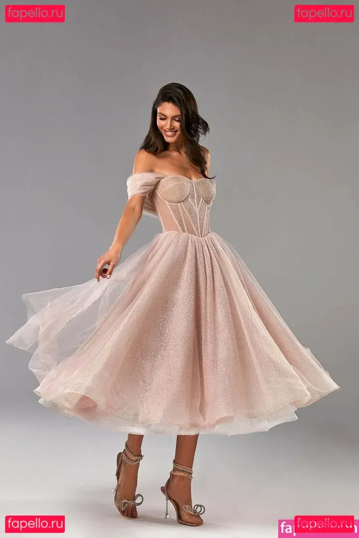 Victoria Bronova Onlyfans Photo Gallery 