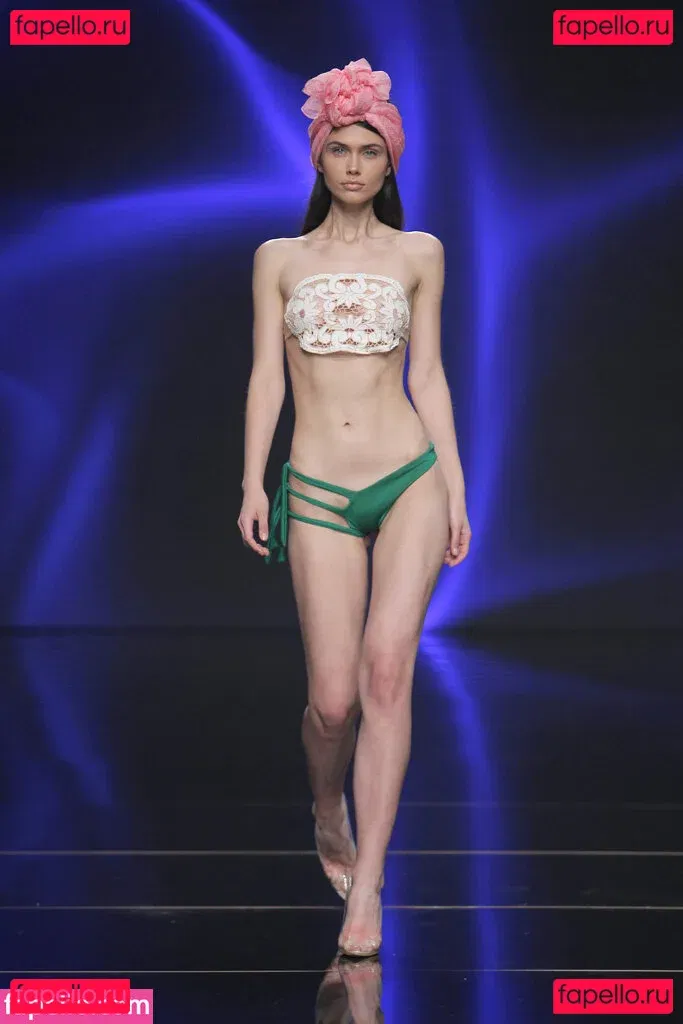 Victoria Bronova Onlyfans Photo Gallery 