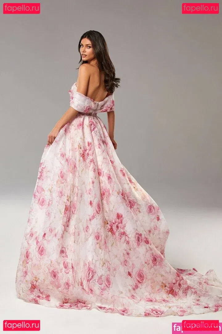 Victoria Bronova Onlyfans Photo Gallery 