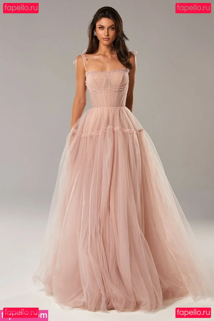 Victoria Bronova Onlyfans Photo Gallery 