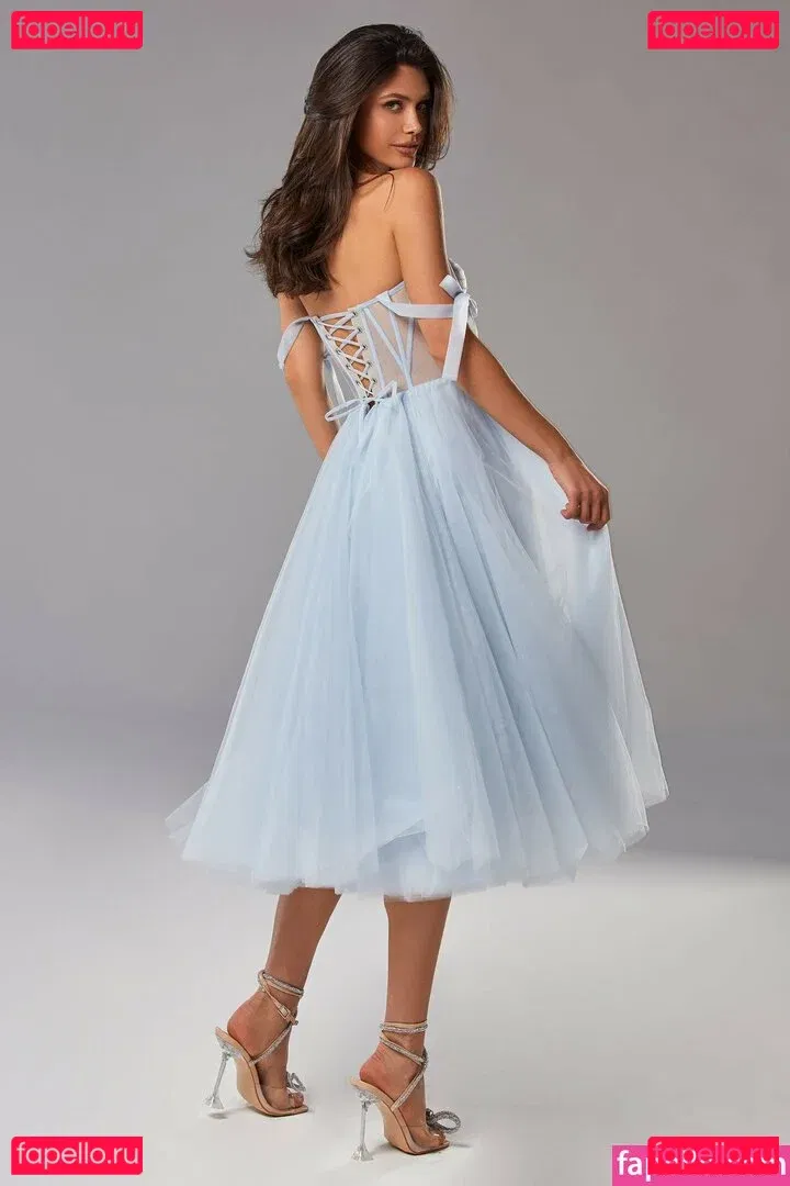 Victoria Bronova Onlyfans Photo Gallery 