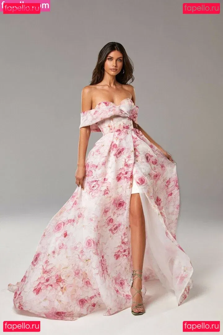 Victoria Bronova Onlyfans Photo Gallery 