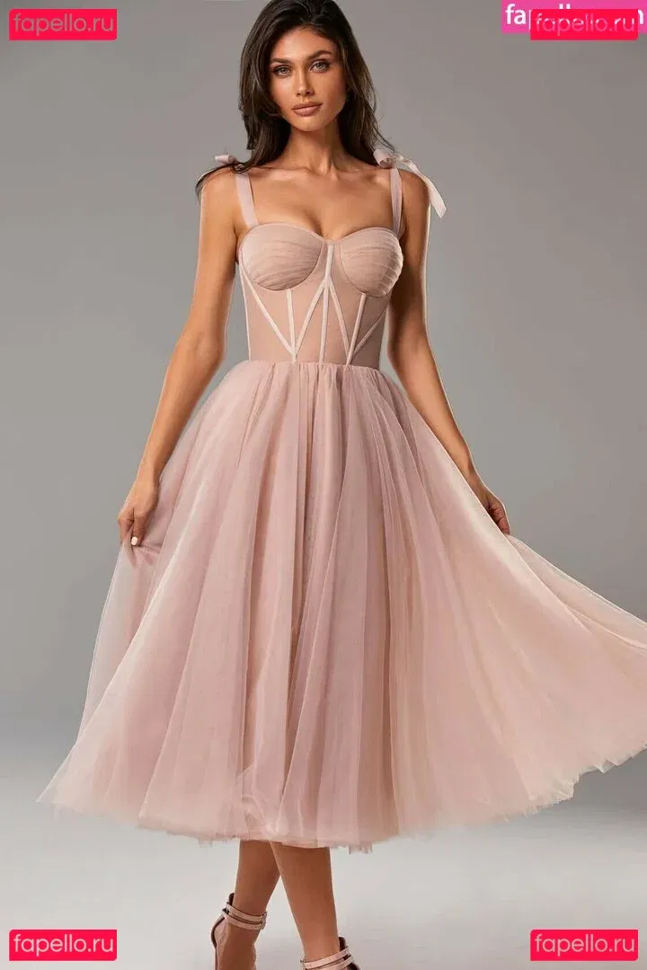 Victoria Bronova Onlyfans Photo Gallery 