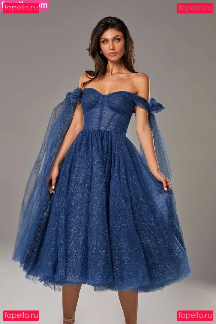 Victoria Bronova Onlyfans Photo Gallery 