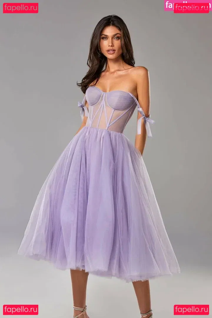 Victoria Bronova Onlyfans Photo Gallery 