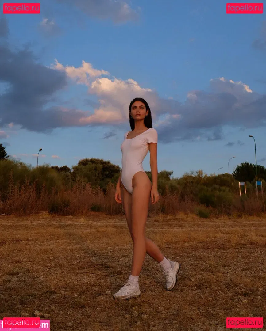 Victoria Bronova Onlyfans Photo Gallery 