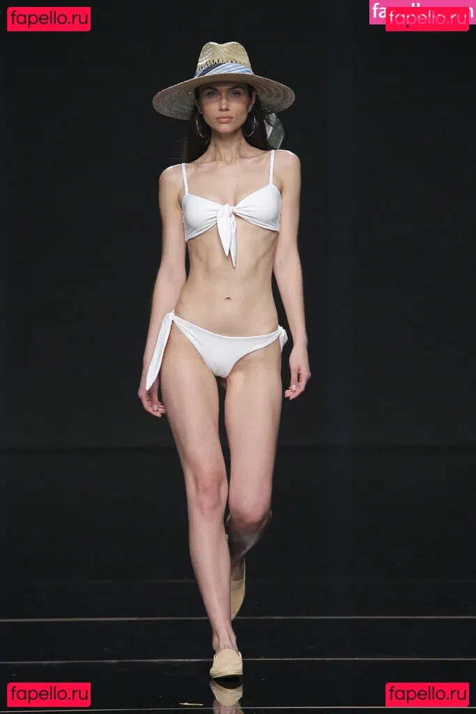 Victoria Bronova Onlyfans Photo Gallery 