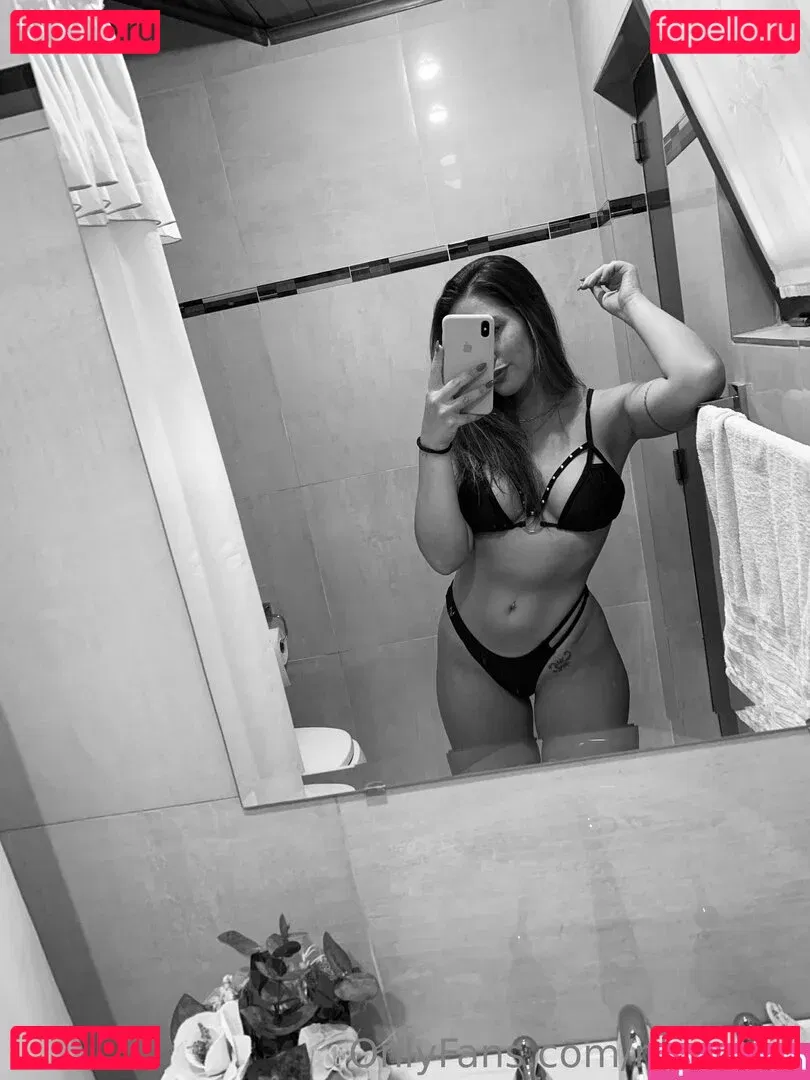 ninacroft Onlyfans Photo Gallery 