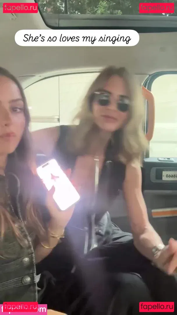 Trinny Woodall Onlyfans Photo Gallery 