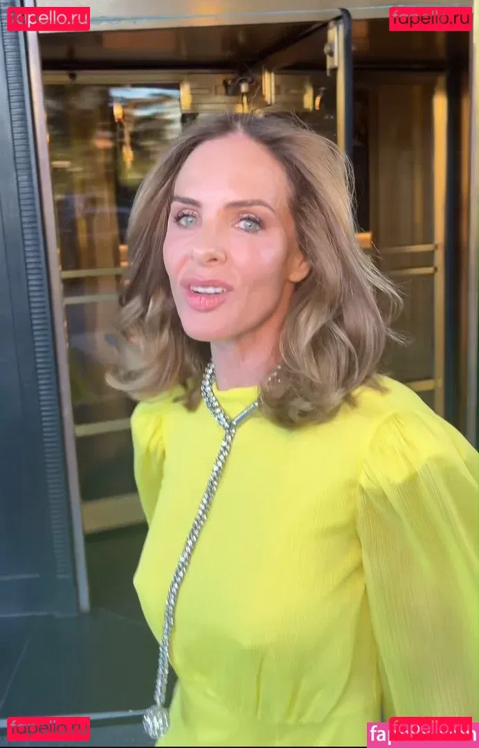 Trinny Woodall Onlyfans Photo Gallery 