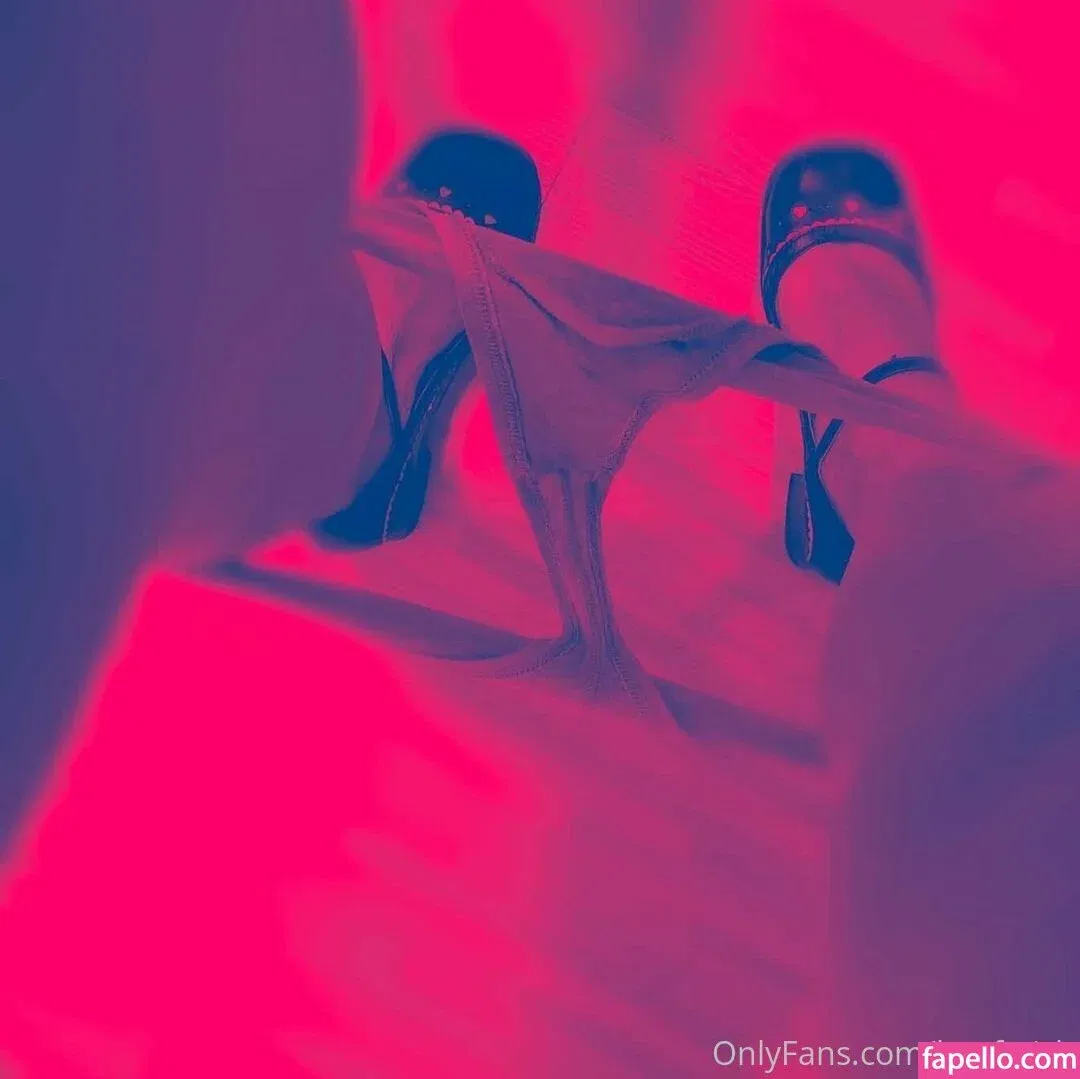 lov_fetish Onlyfans Photo Gallery 