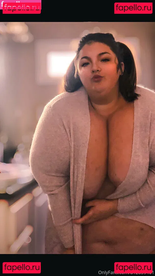 katkummings Onlyfans Photo Gallery 