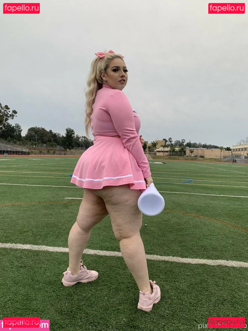 pixiechickxoxo Onlyfans Photo Gallery 