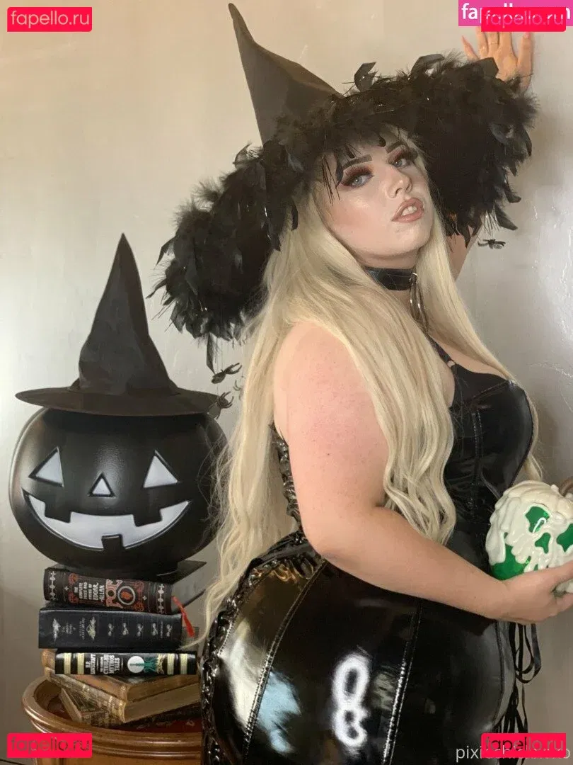 pixiechickxoxo Onlyfans Photo Gallery 