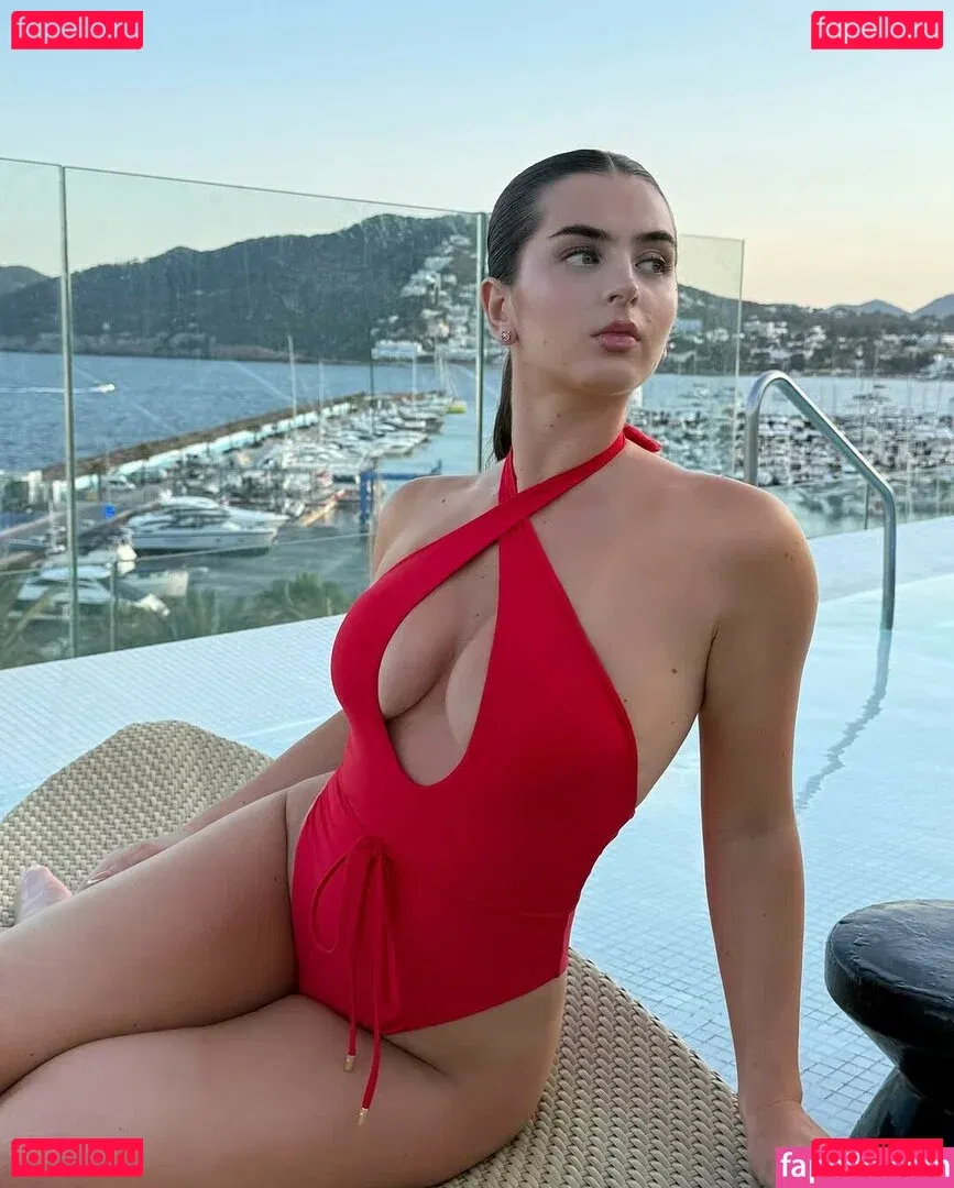 Diana Lapo Onlyfans Photo Gallery 