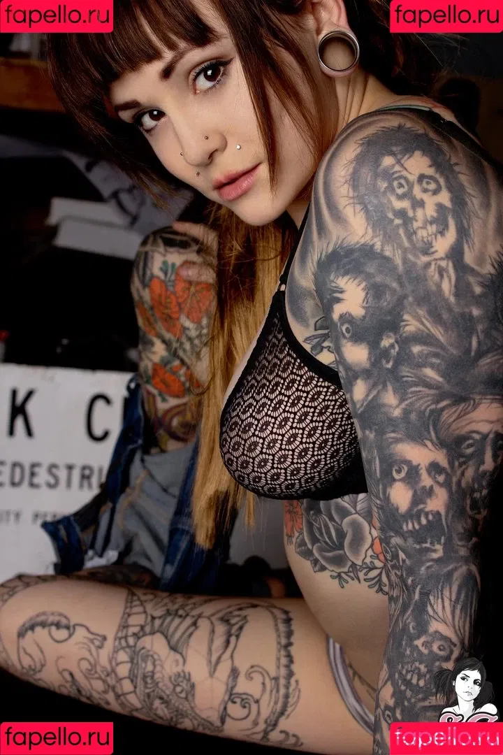 Elle Stranger Onlyfans Photo Gallery 