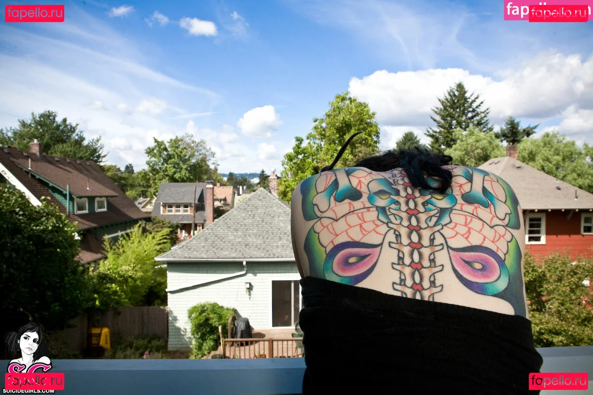 Elle Stranger Onlyfans Photo Gallery 