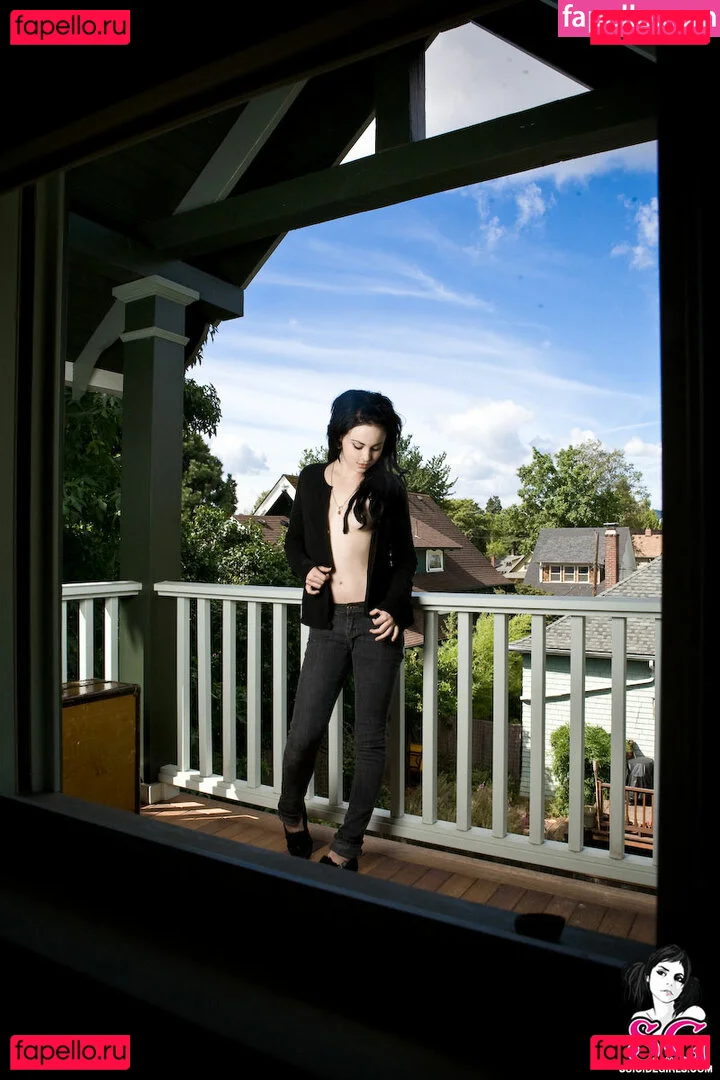 Elle Stranger Onlyfans Photo Gallery 