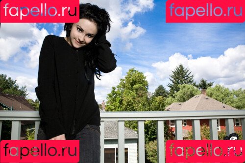 Elle Stranger Onlyfans Photo Gallery 