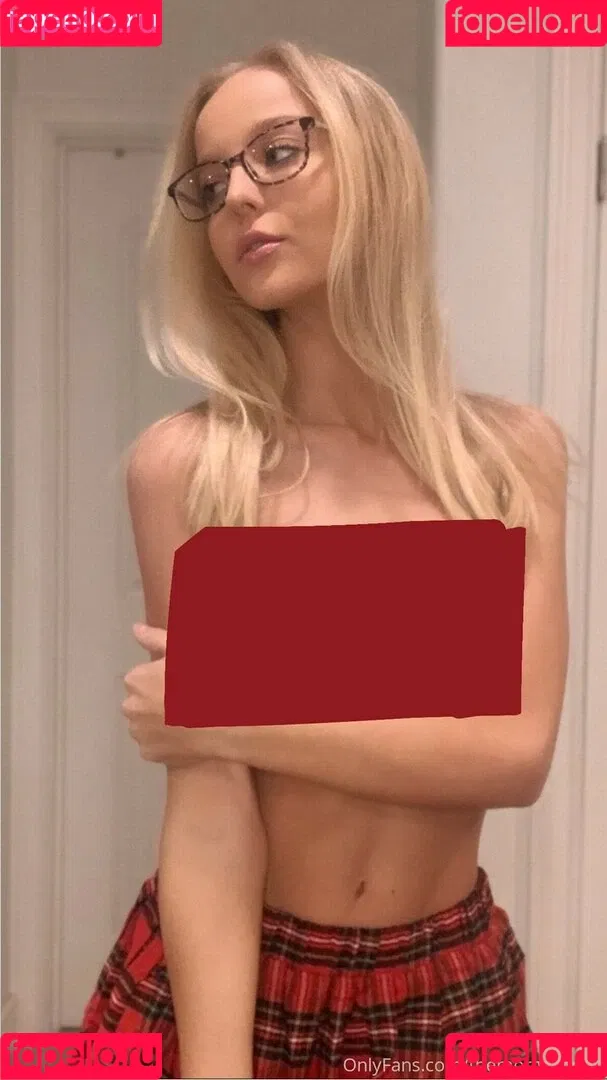 Morgan Cryer Onlyfans Photo Gallery 
