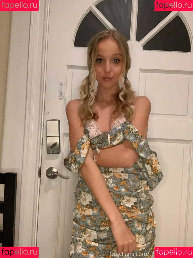 Morgan Cryer Onlyfans Photo Gallery 