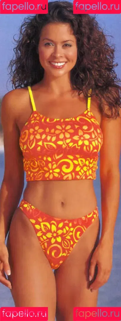 Brooke Burke Onlyfans Photo Gallery 