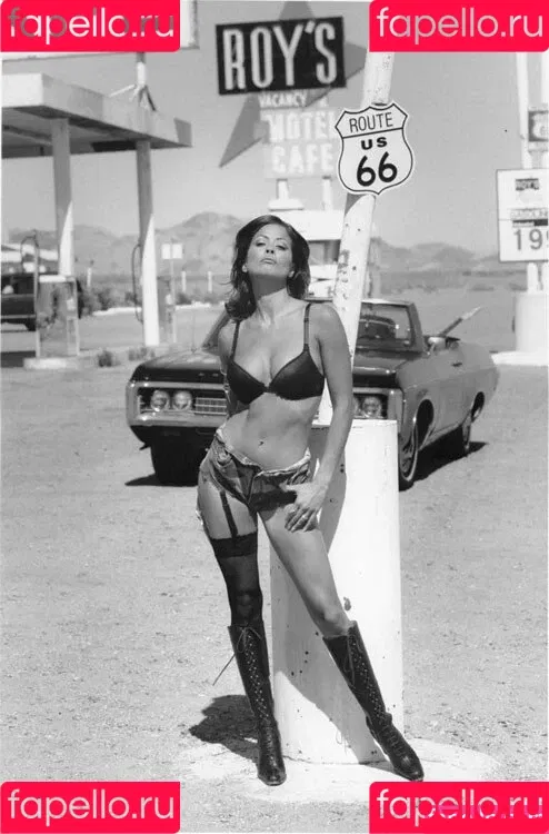 Brooke Burke Onlyfans Photo Gallery 