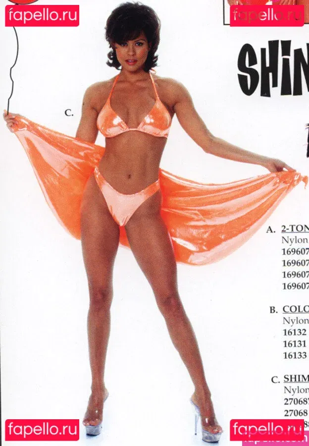 Brooke Burke Onlyfans Photo Gallery 