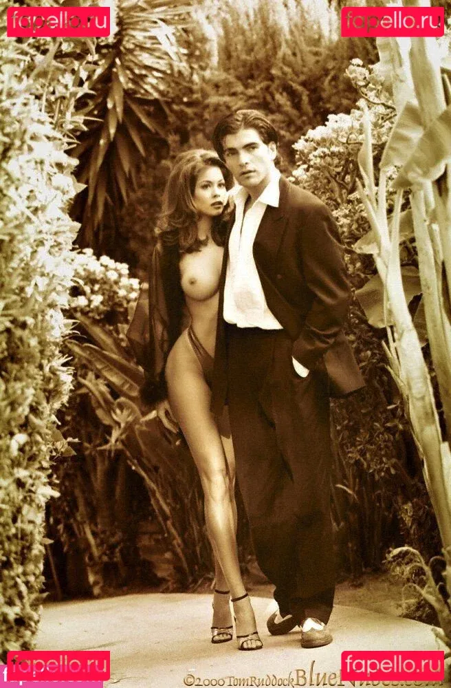 Brooke Burke Onlyfans Photo Gallery 