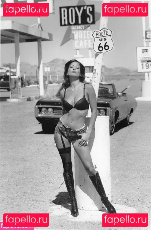 Brooke Burke Onlyfans Photo Gallery 