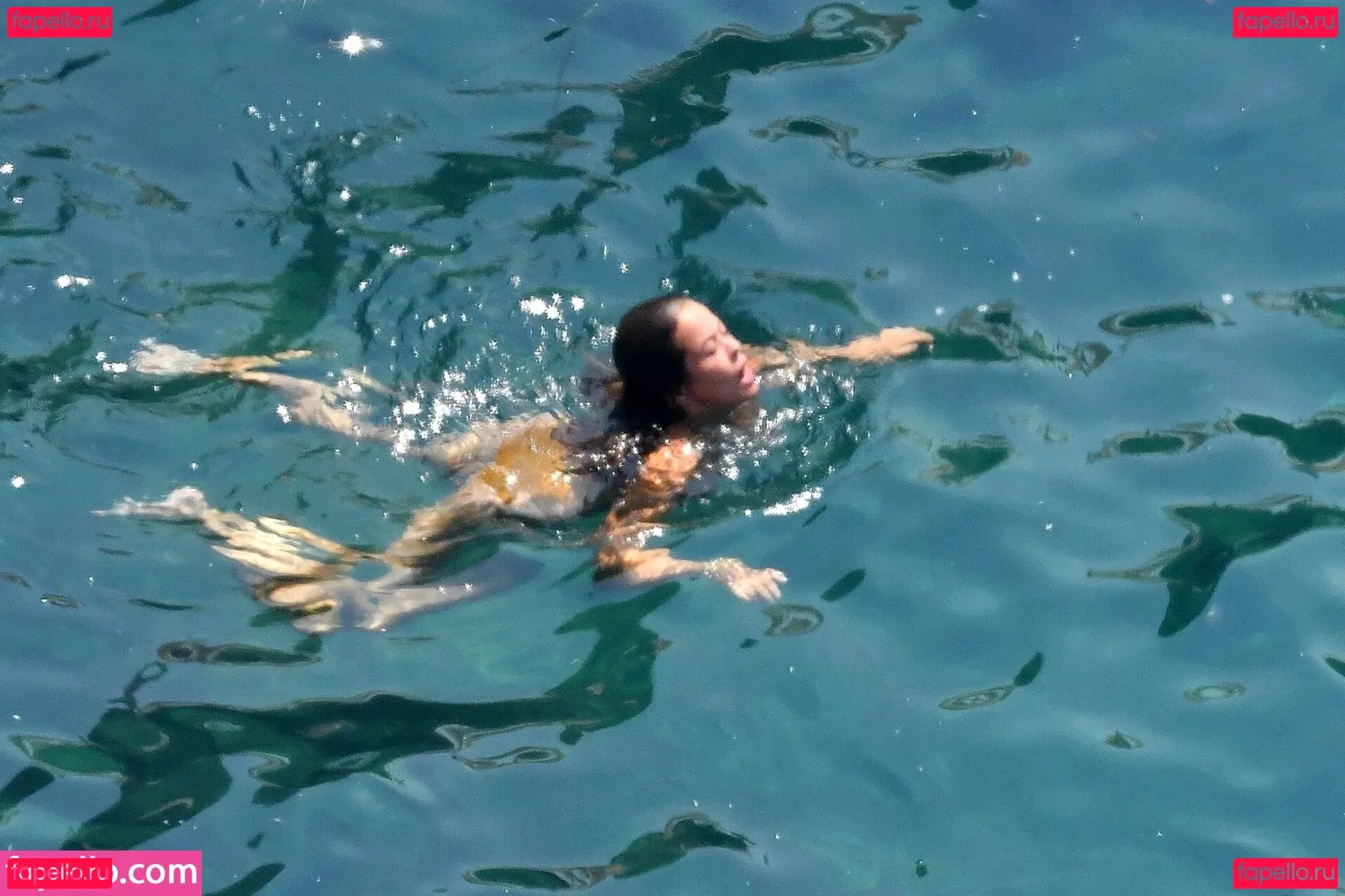 Brooke Burke Onlyfans Photo Gallery 