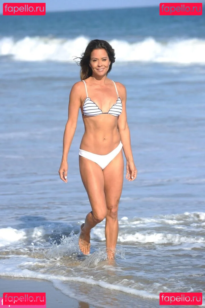 Brooke Burke Onlyfans Photo Gallery 
