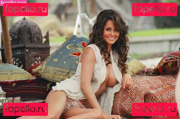 Brooke Burke Onlyfans Photo Gallery 