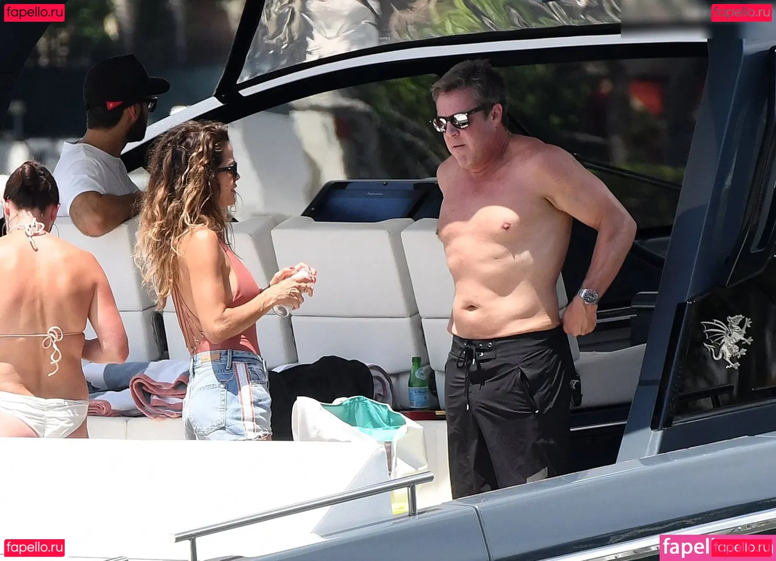 Brooke Burke Onlyfans Photo Gallery 